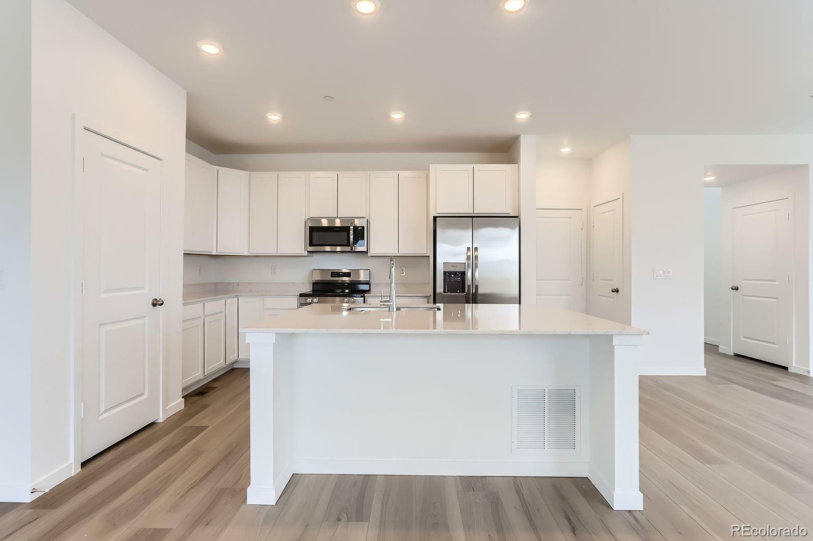 Property Photo: 587 Nightsky Street CO 80516
