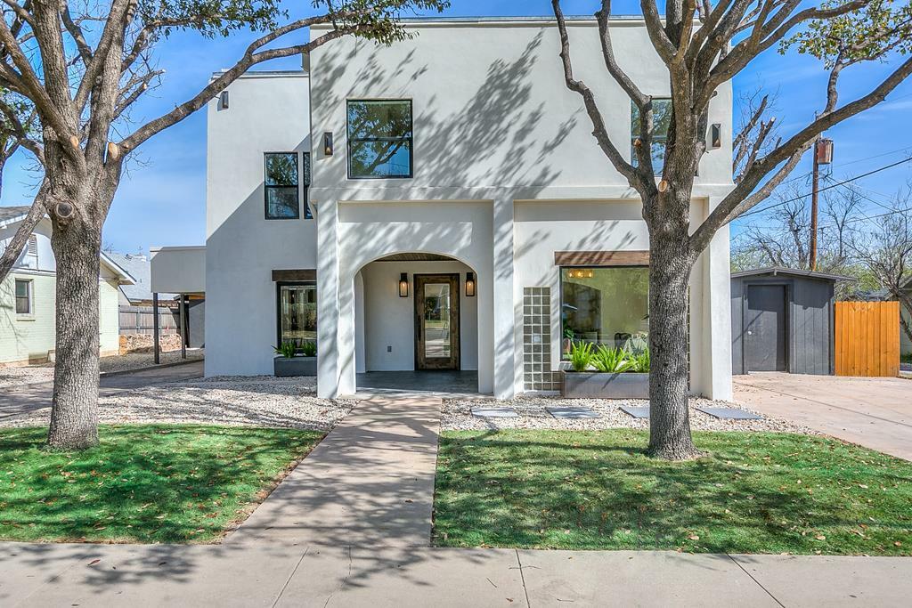Property Photo: 1818 W Ave J TX 76901