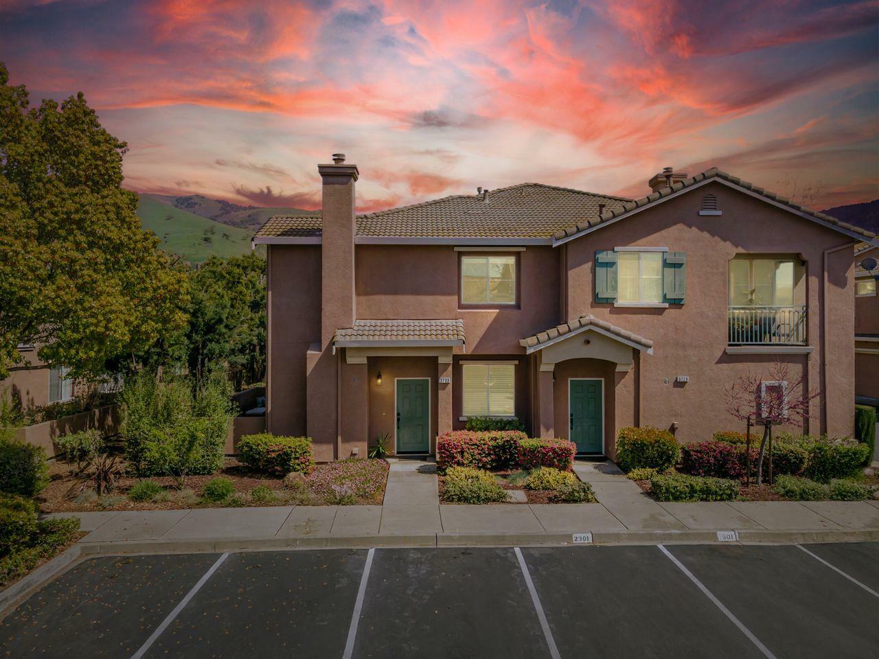 Property Photo: 3733 Jasmine Circle CA 95135