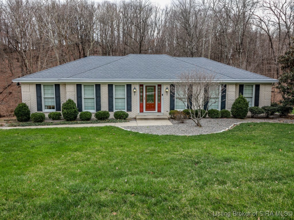 Property Photo:  921 Wildwood Lane  IN 47150 