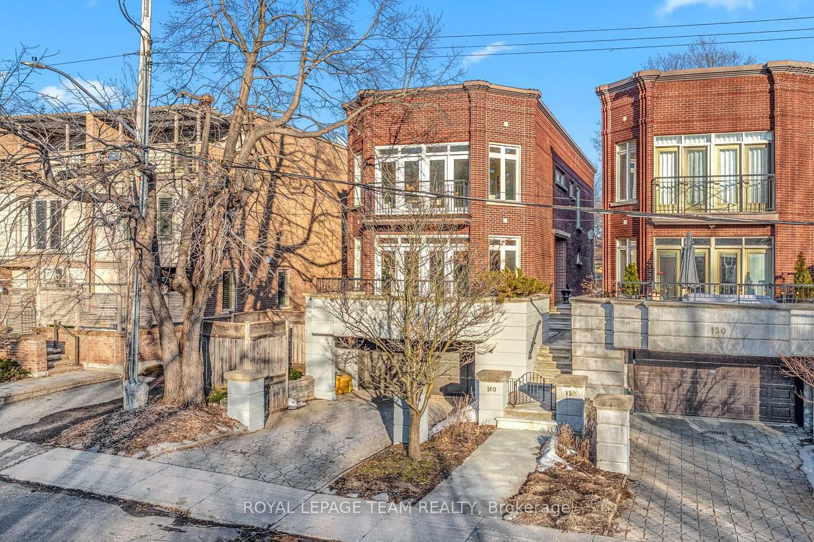 Property Photo: 160 Dufferin Road ON K1M 2A6