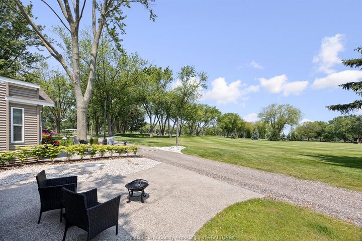 Property Photo:  981 County Rd 2 187  ON N8L 1B4 