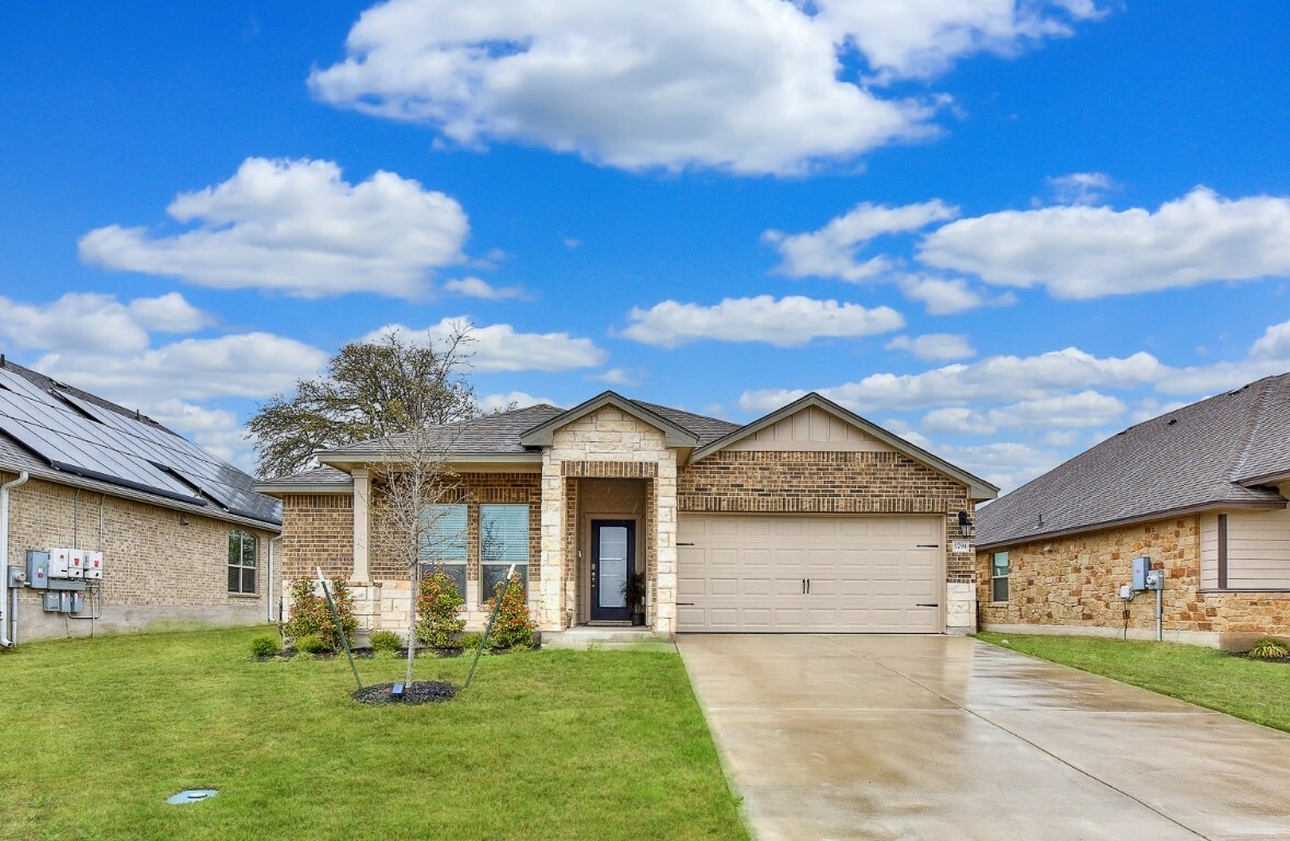 Property Photo: 5794 Copano Road TX 76513