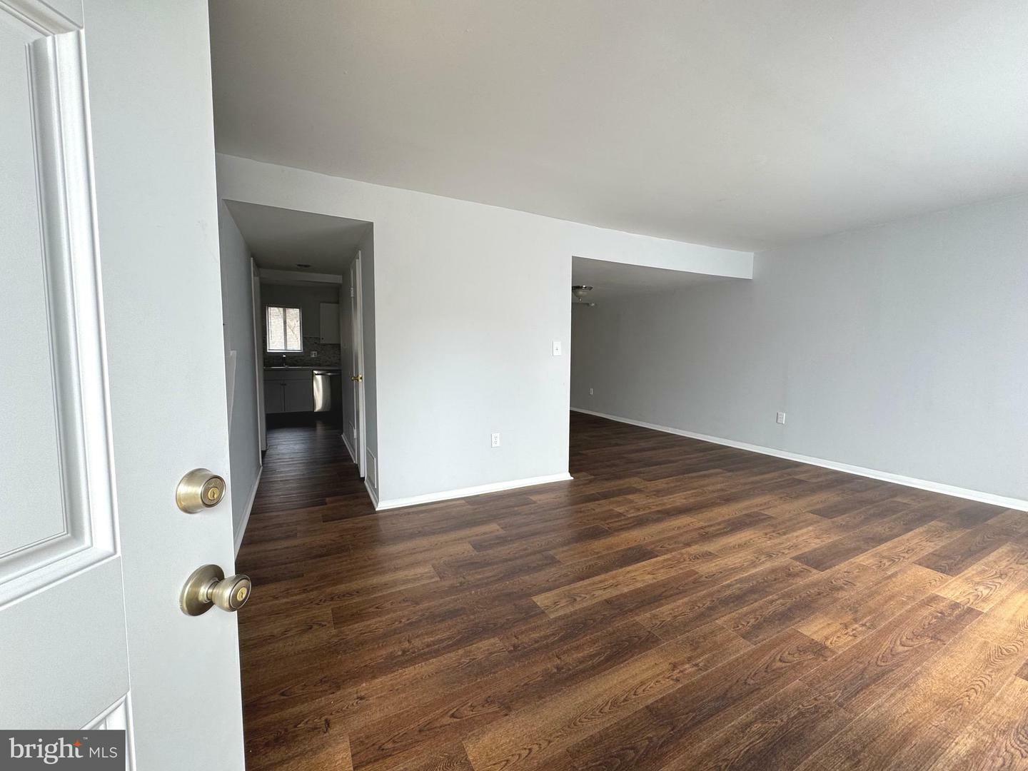 Property Photo: 8 Romanoff Court MD 21234