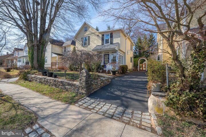 255 Willow Avenue  Wayne PA 19087 photo