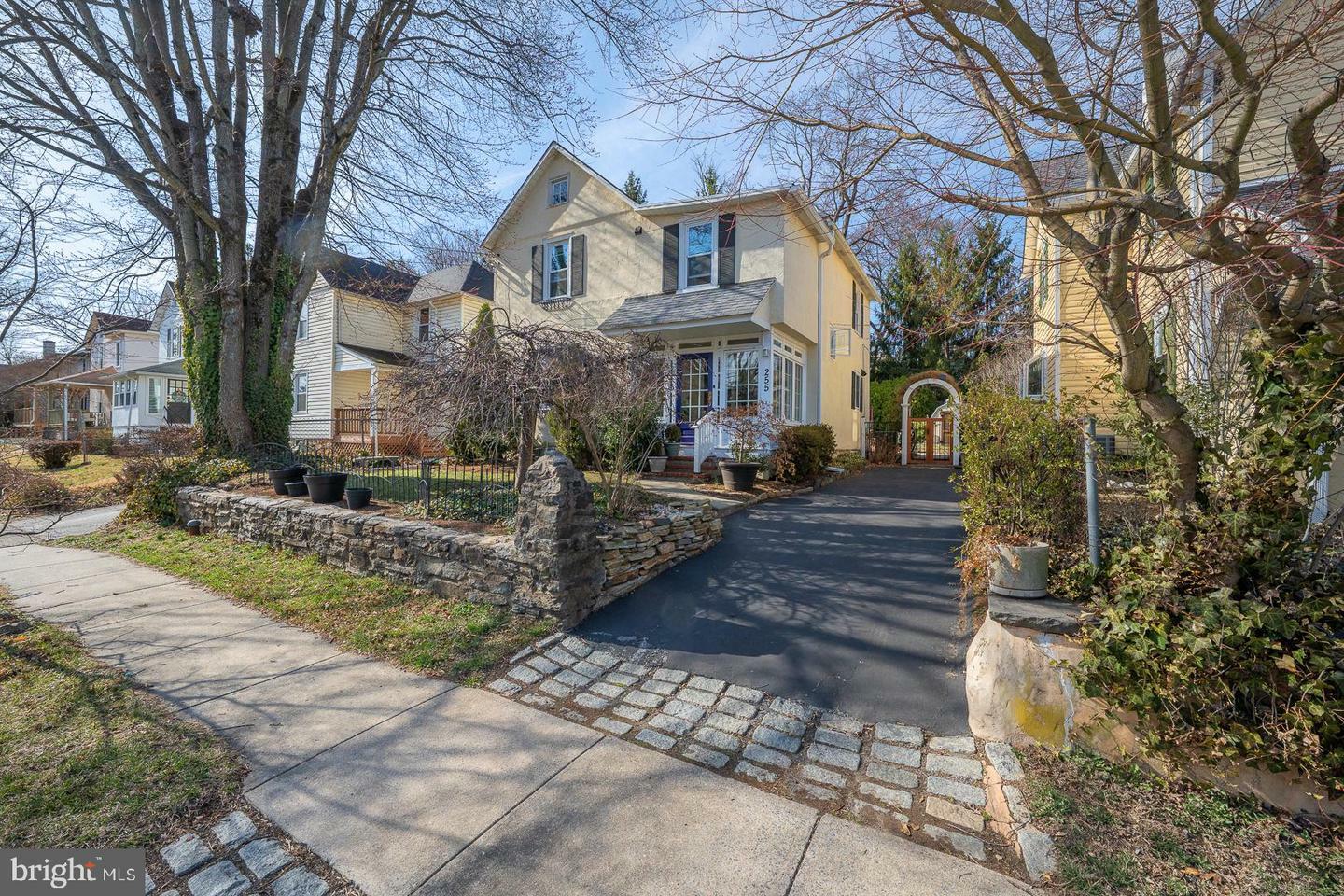 Property Photo: 255 Willow Avenue PA 19087