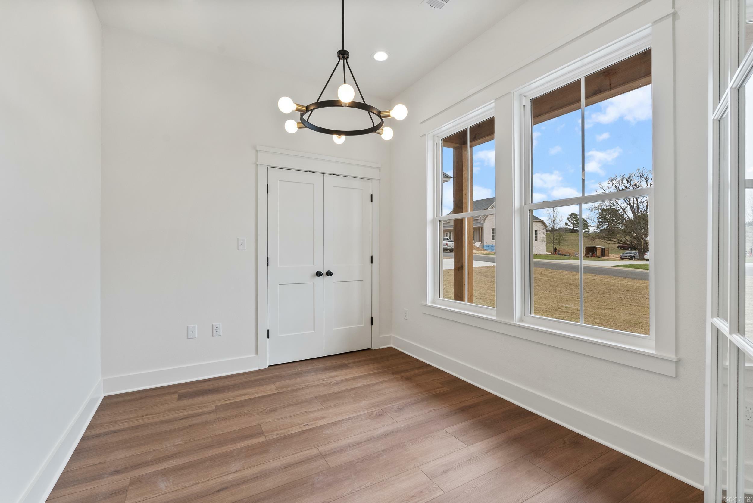 Property Photo:  7 Avrey Lane  AR 72058 