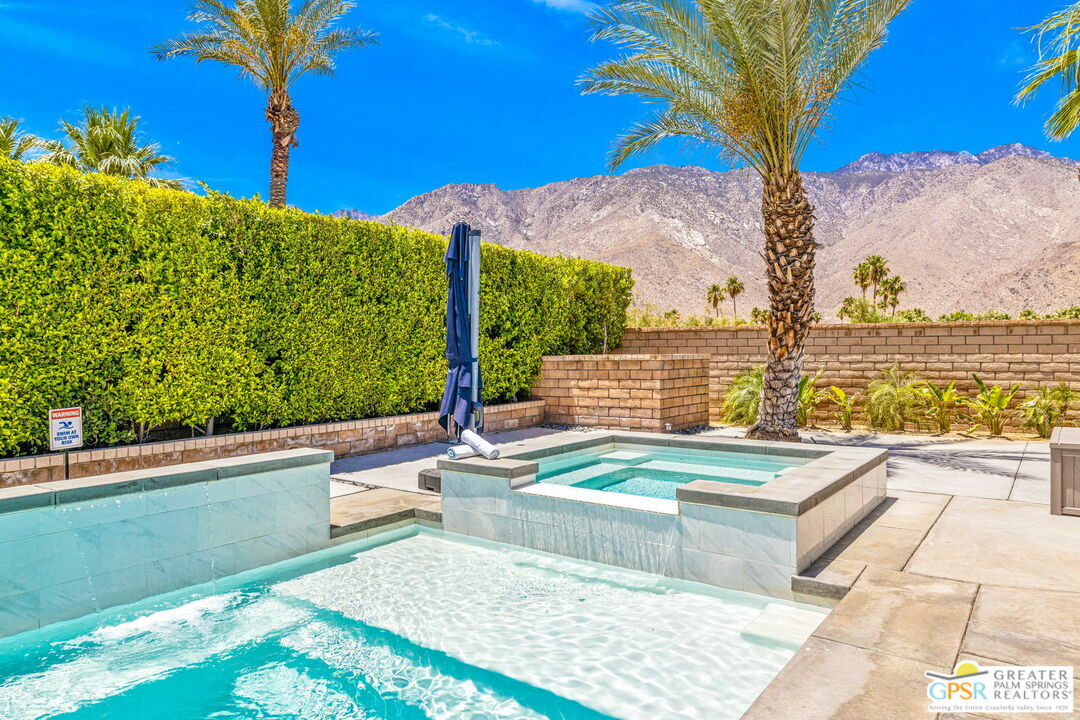 Property Photo: 1441 E Bogert Trl CA 92264