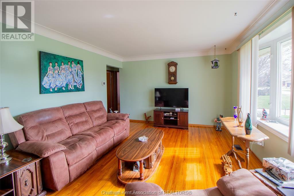 Property Photo: 35 Sudbury Drive ON N7L 2K1