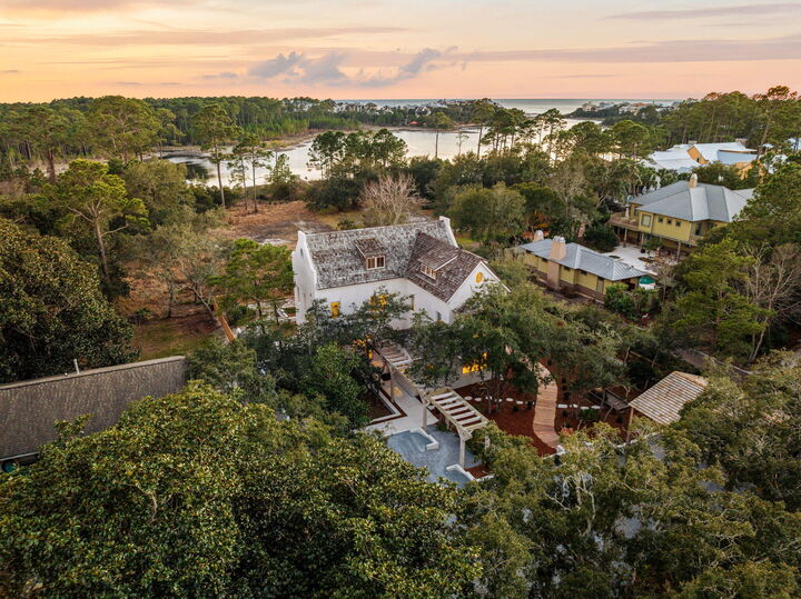 Property Photo: 3191 W County Hwy 30A FL 32459