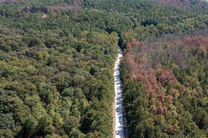 Property Photo:  142 Riversong Road  GA 30117 