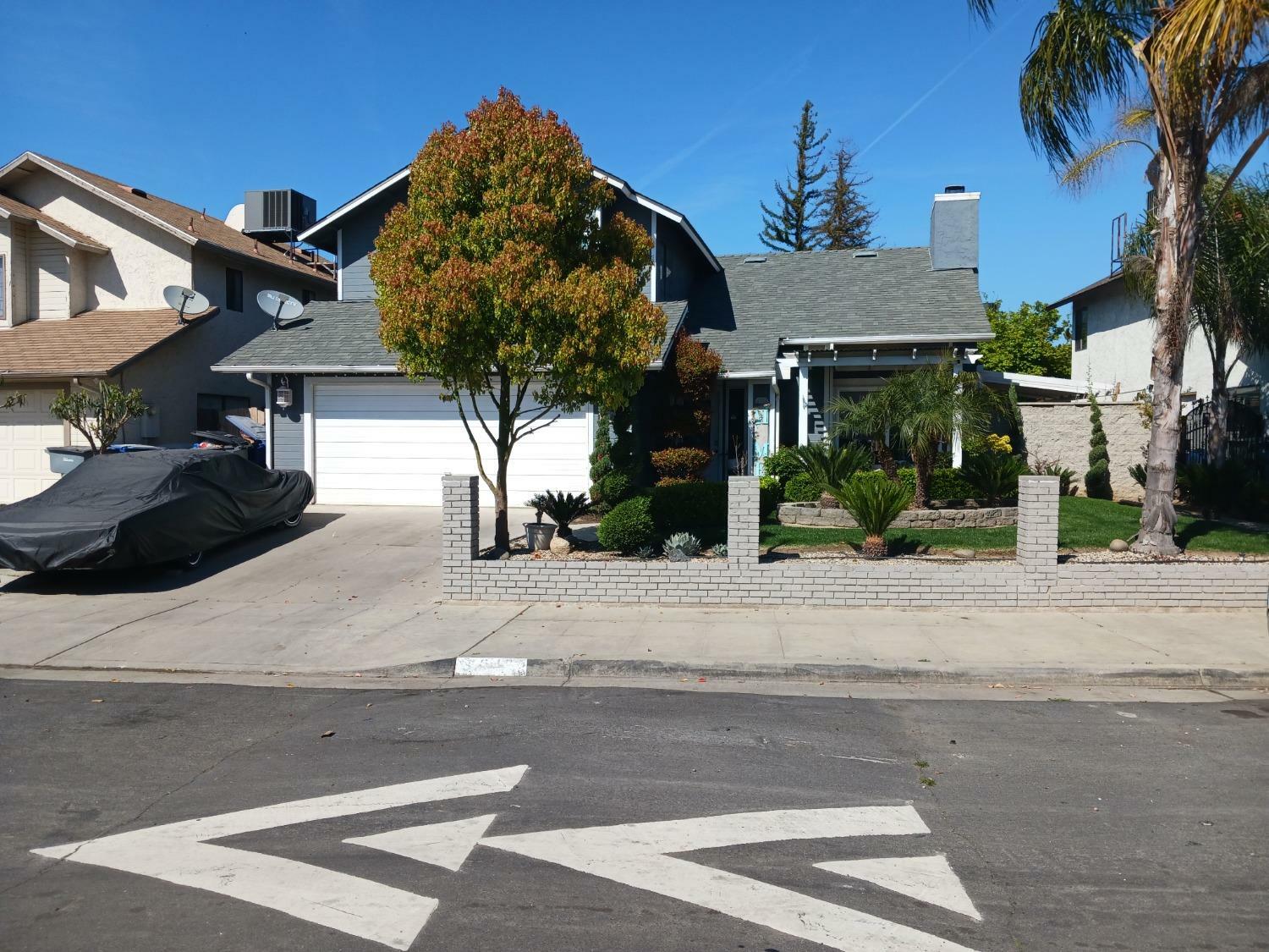 3248 W Cambridge Avenue  Fresno CA 93722 photo