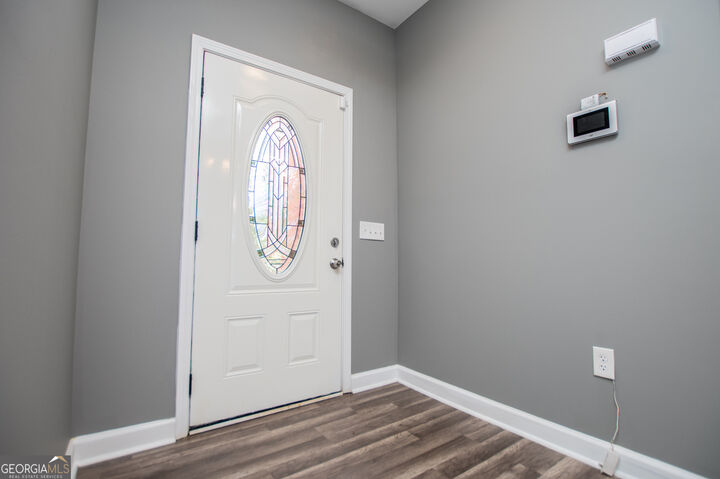 Property Photo:  207 Meadow Lake Drive  GA 30116 