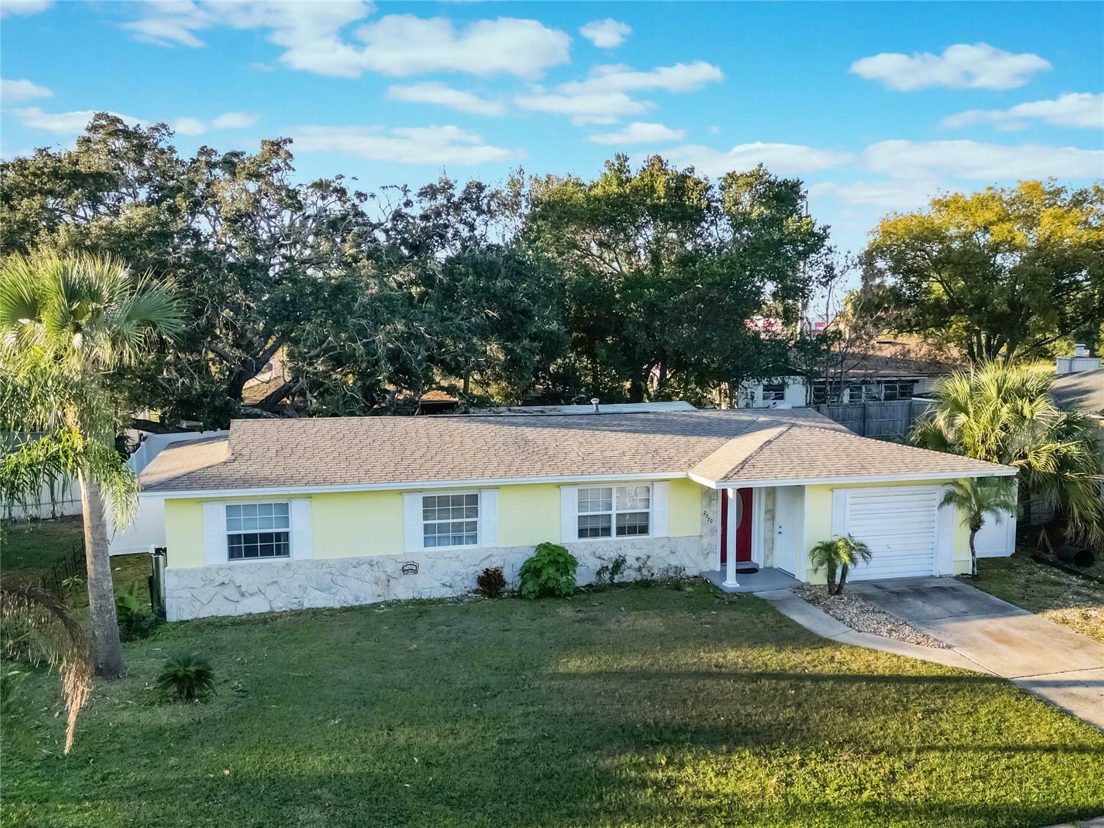 Property Photo: 2070 Keyes Lane FL 32738
