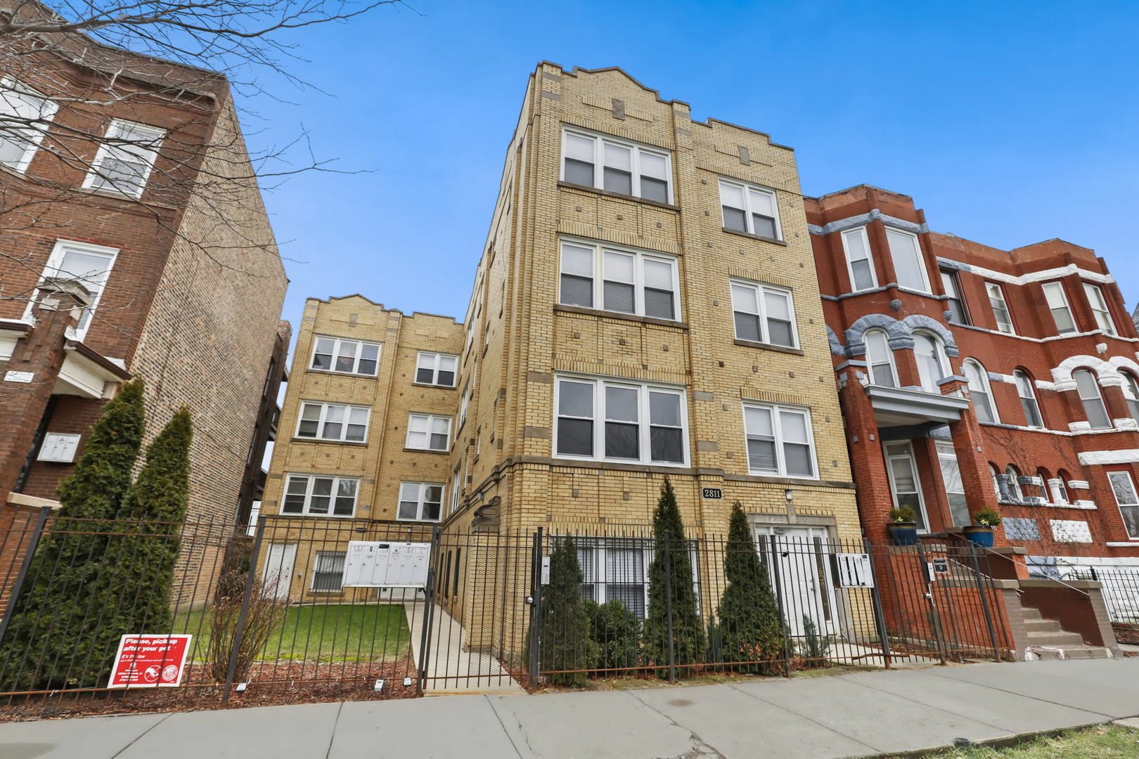 Property Photo: 2809 W Washington Boulevard 101 IL 60612