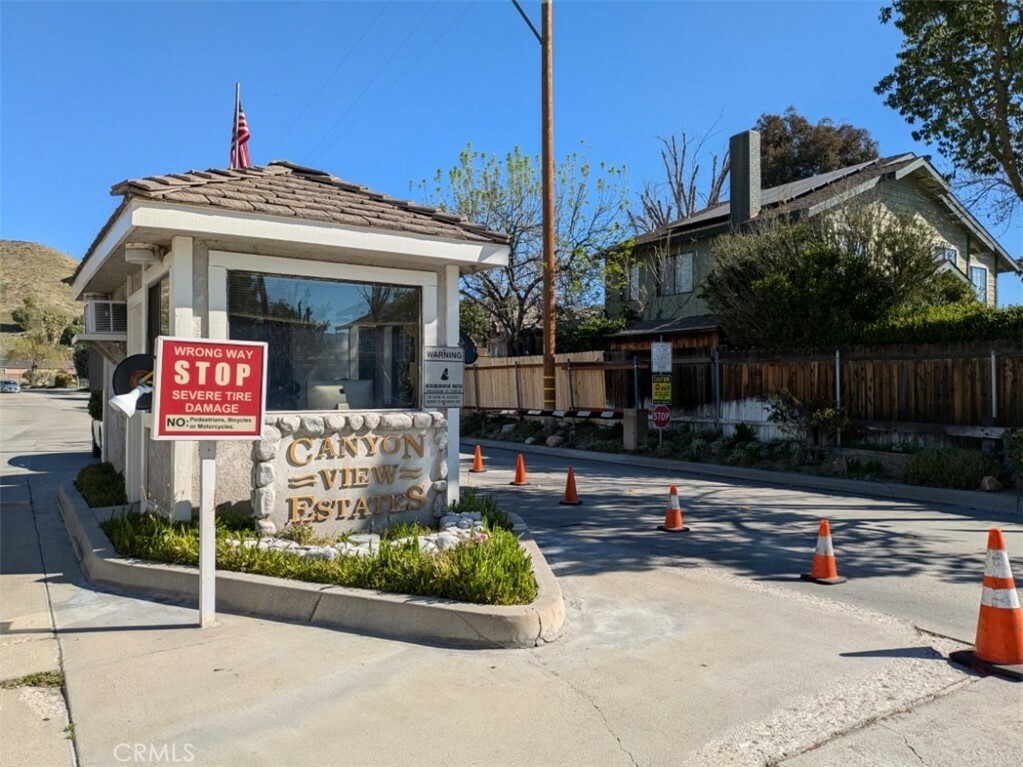 Property Photo: 20128 Shadow Island Drive CA 91351