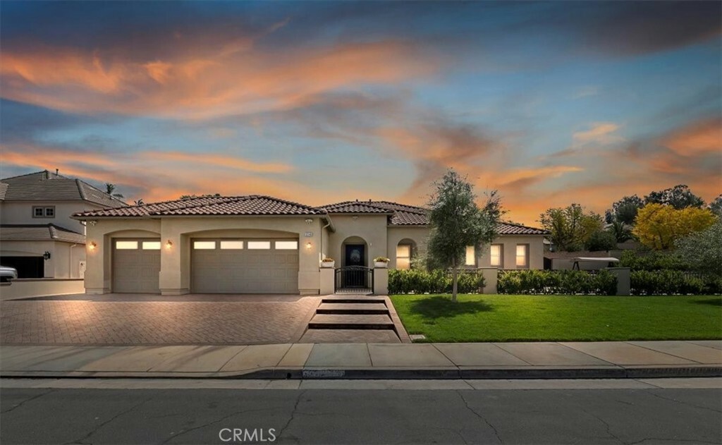 Property Photo: 12149 Jonathan Drive CA 92503