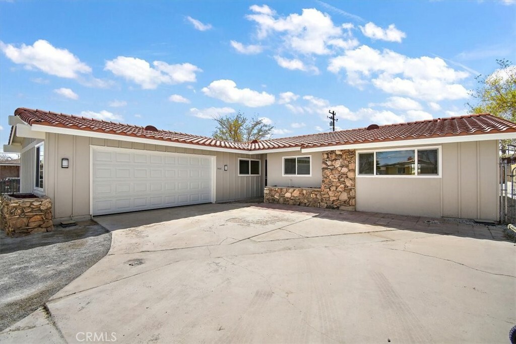 Property Photo: 15668 Inyo Street CA 92395