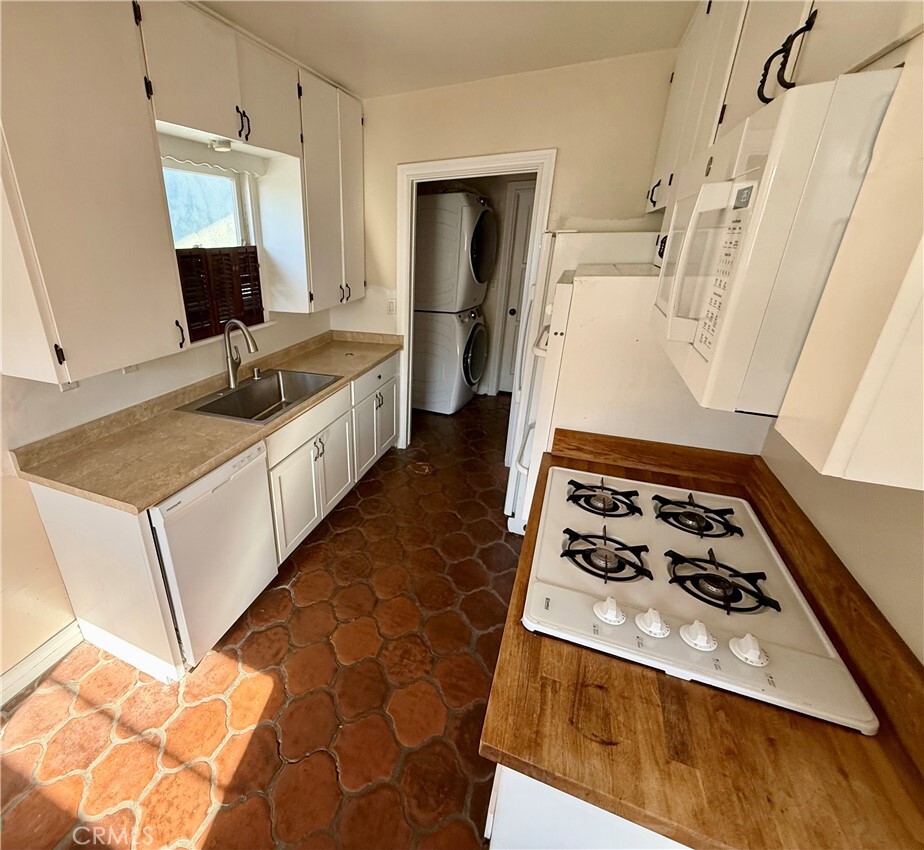 Property Photo: 236 W Canada B CA 92672
