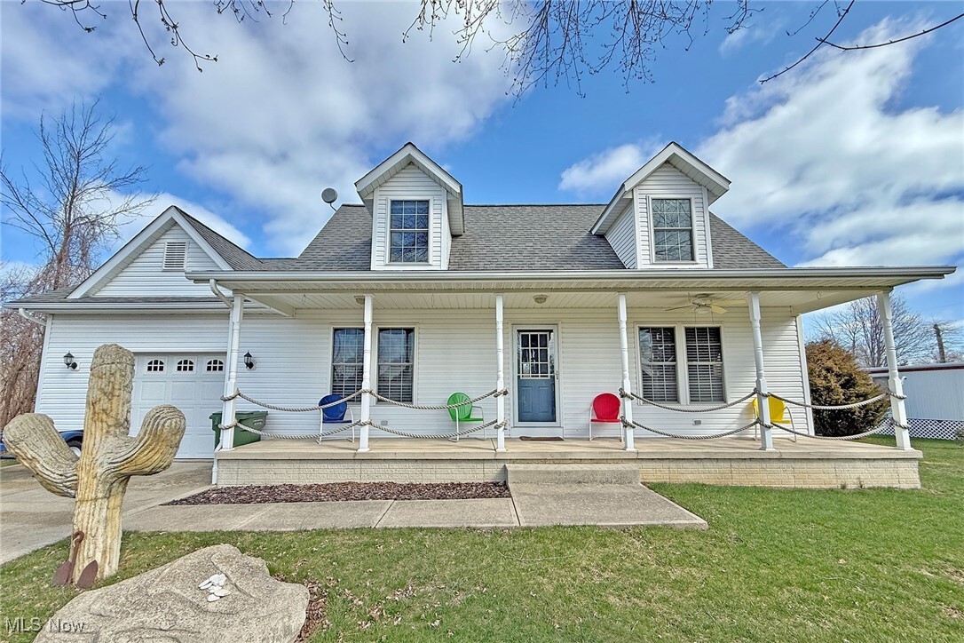 Property Photo:  145 Orchard Lane  OH 43438 