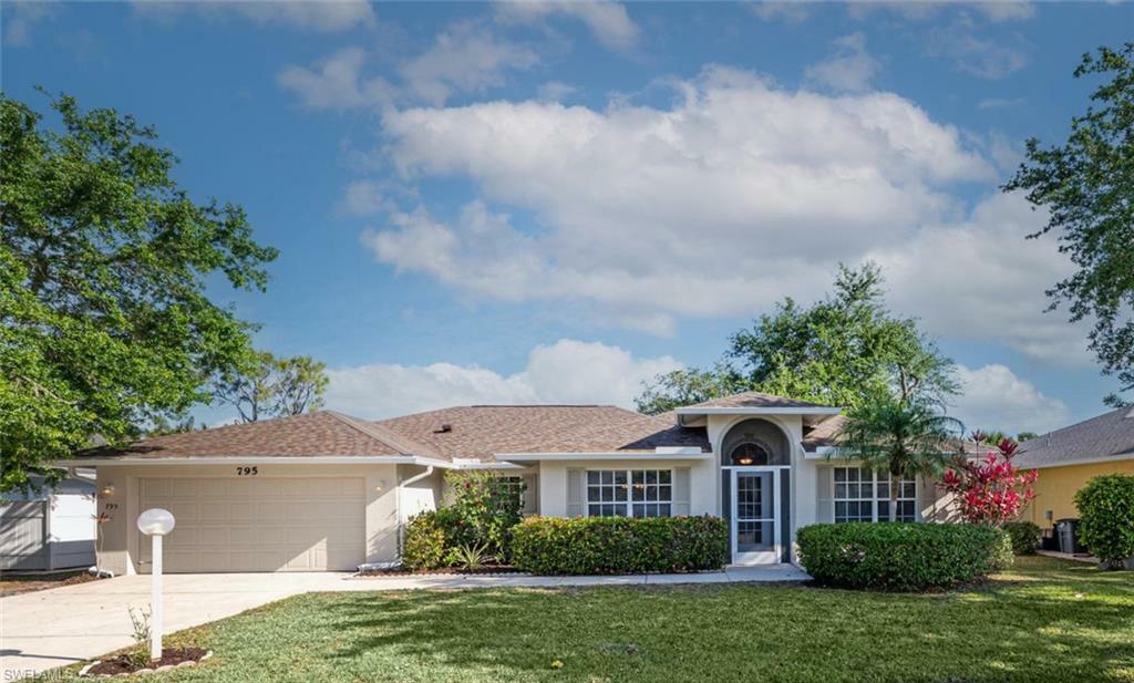Property Photo: 795 Charlemagne Blvd FL 34112