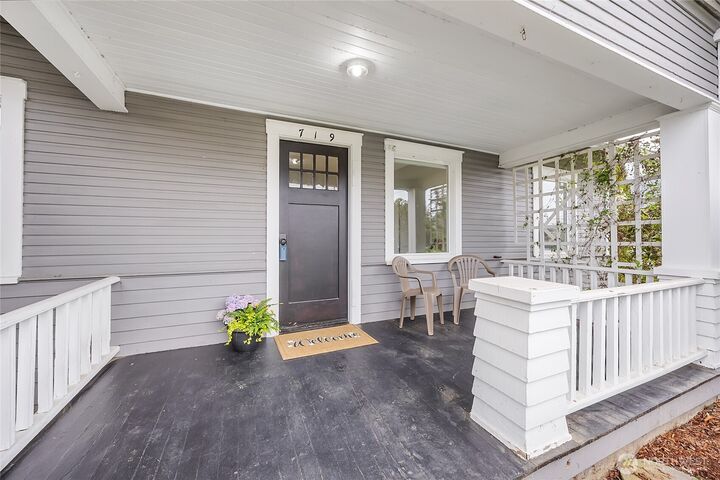 Property Photo: 719 SW Chehalis Avenue WA 98532