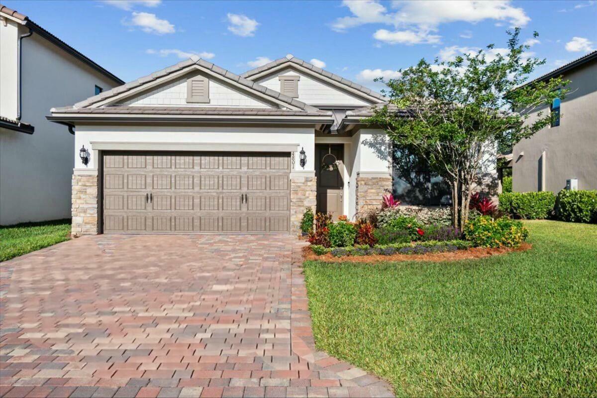 4801 Chantilly Road  Lake Worth FL 33467 photo