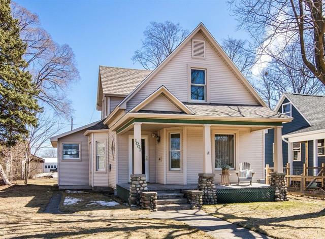 1007 Cass Street  Traverse City MI 49684 photo