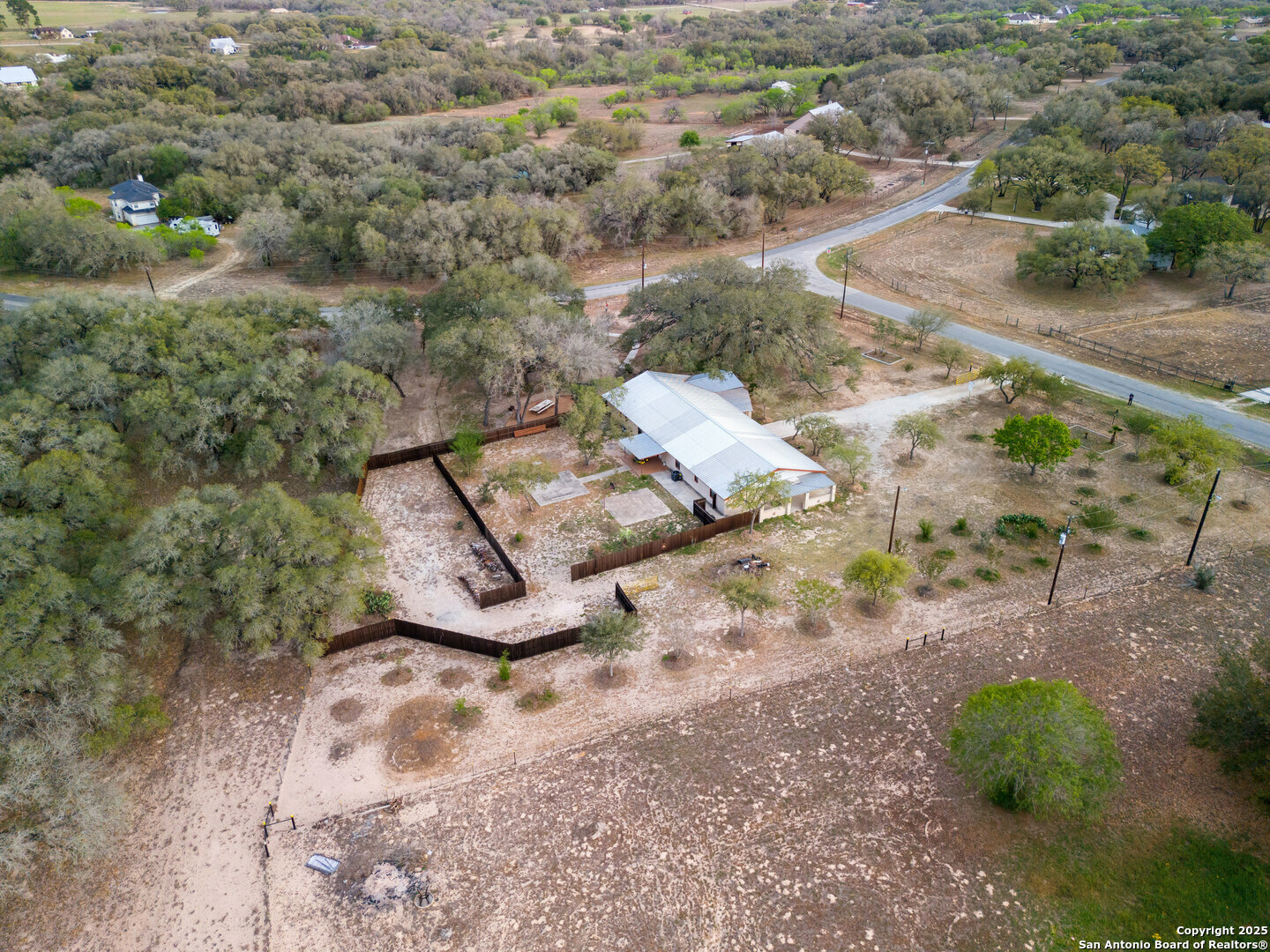 Property Photo: 504 Blarney TX 78114