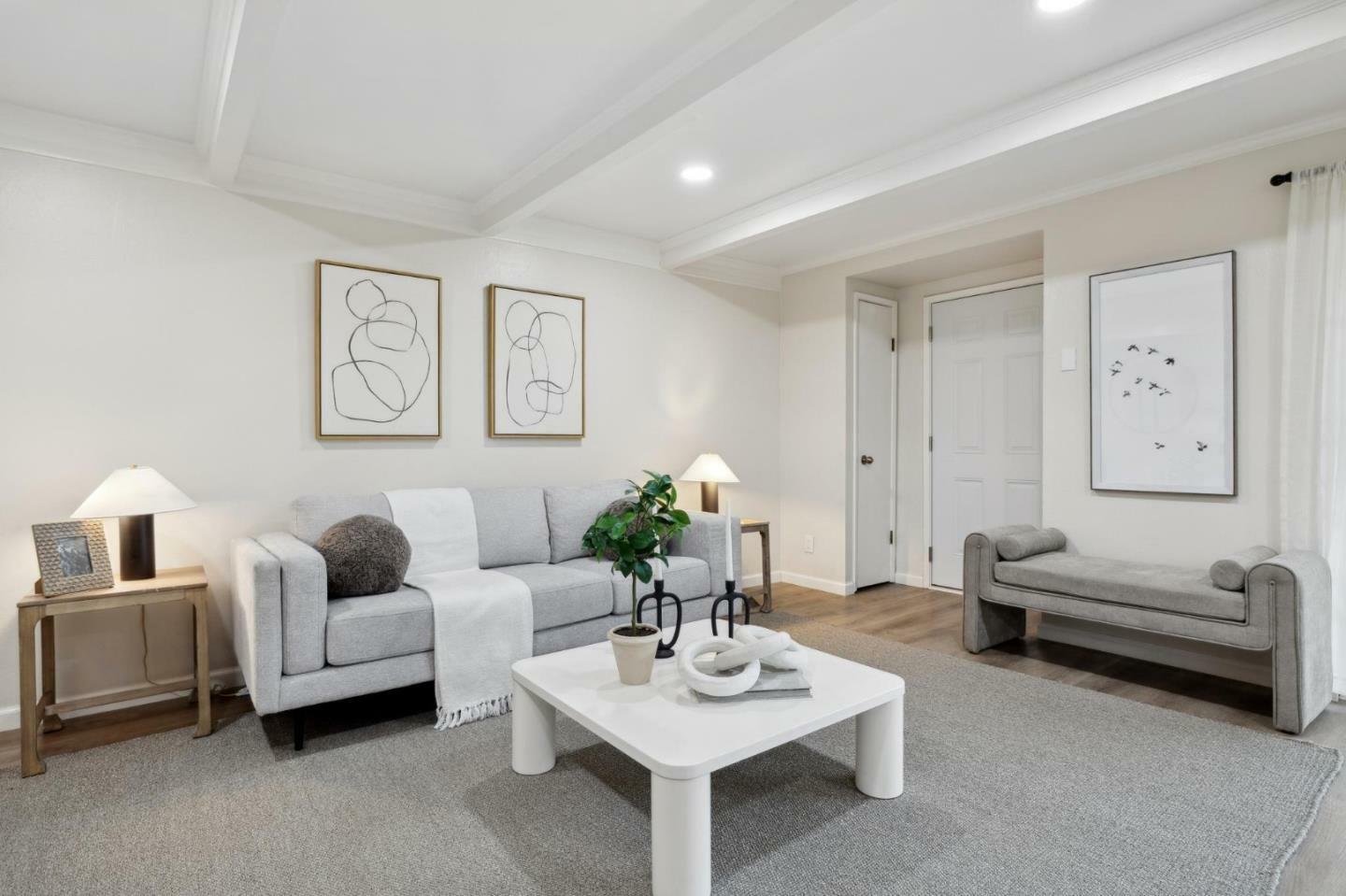 Property Photo: 1155 Weyburn Lane 9 CA 95129
