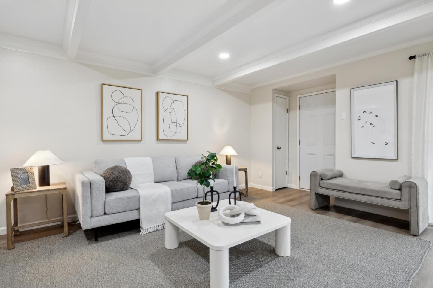 Property Photo: 1155 Weyburn Lane 9 CA 95129