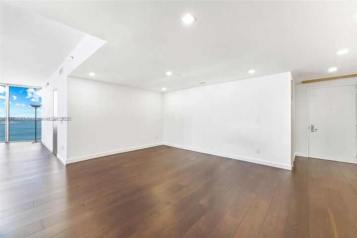 Property Photo: 495 Brickell Ave 4502 FL 33131