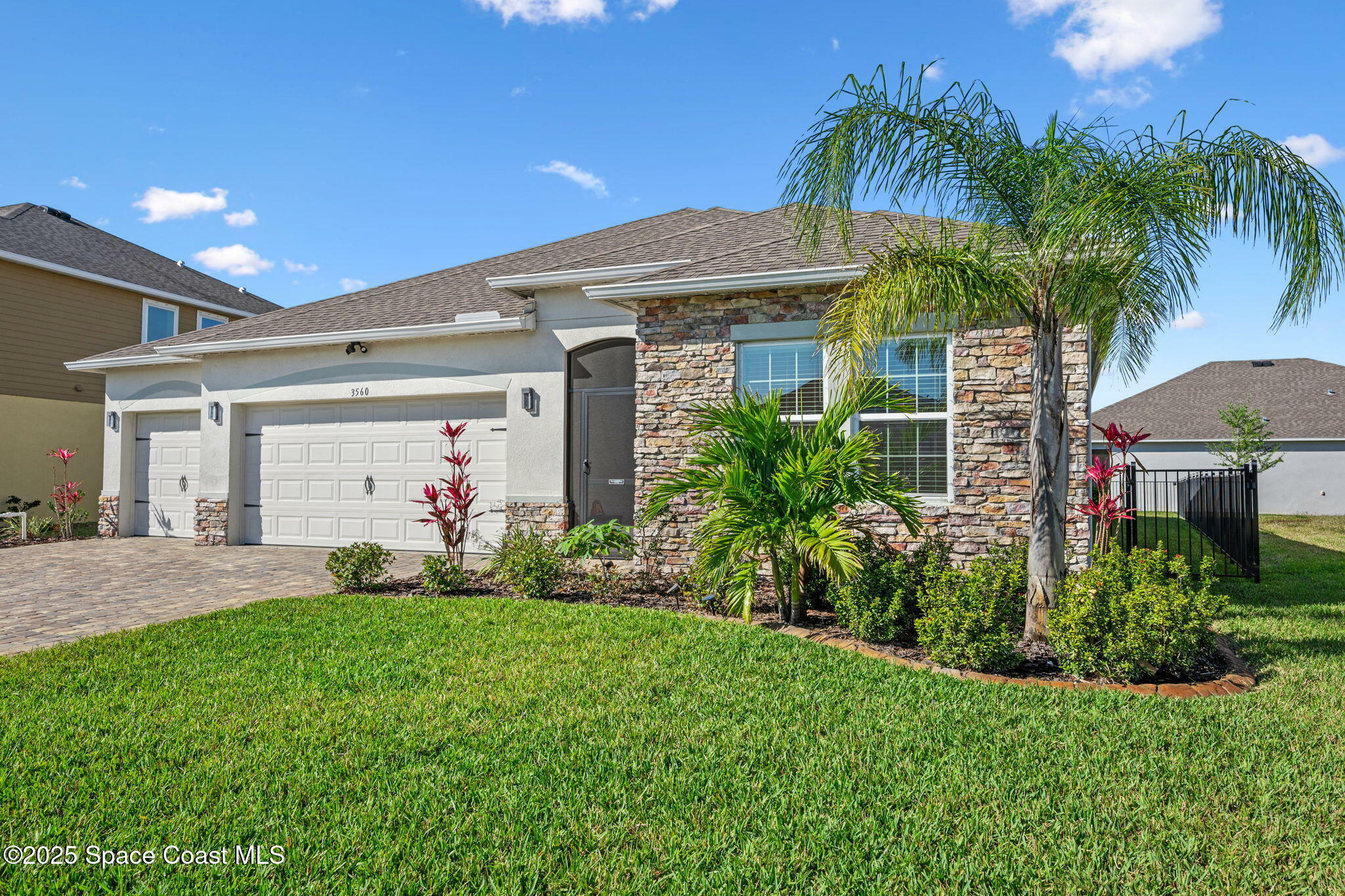 Property Photo: 3560 Rixford Way FL 32909
