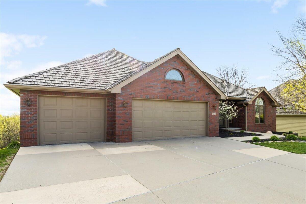 Property Photo: 412 Fawn Park Circle IA 51503