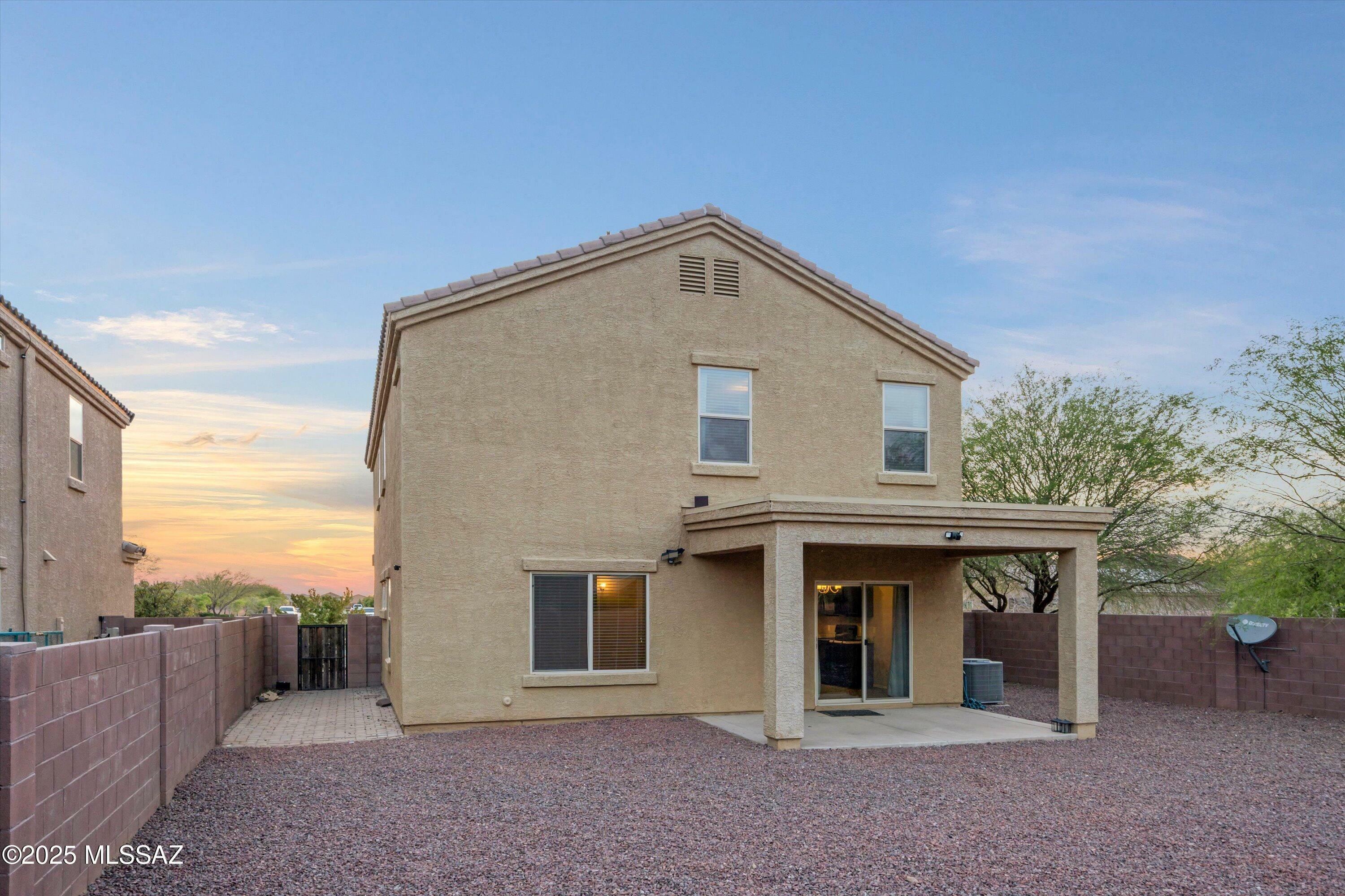 Property Photo: 12272 W Reyher Farms Loop AZ 85653
