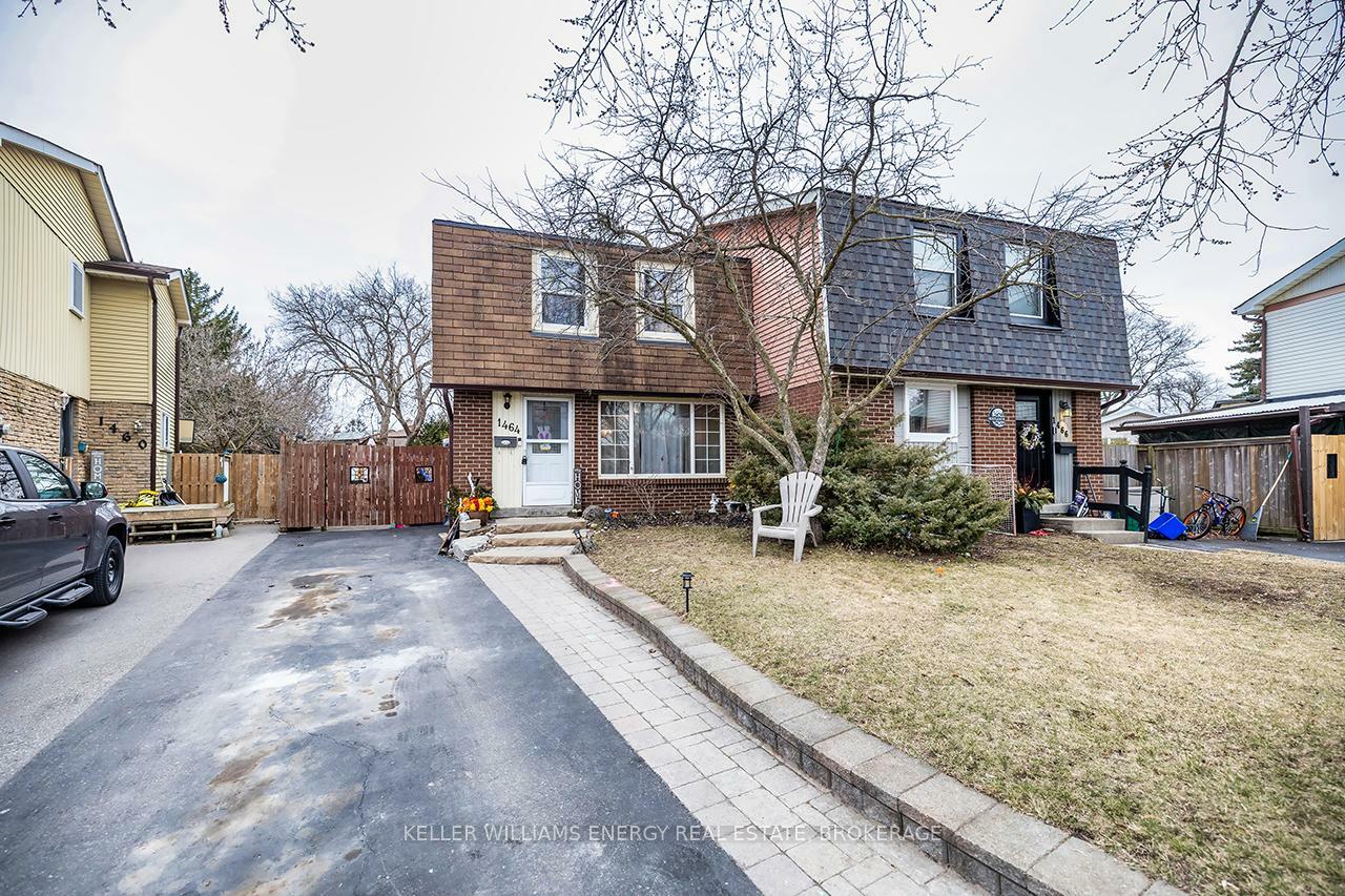 Property Photo: 1464 Largo Crescent ON L1G 7E5