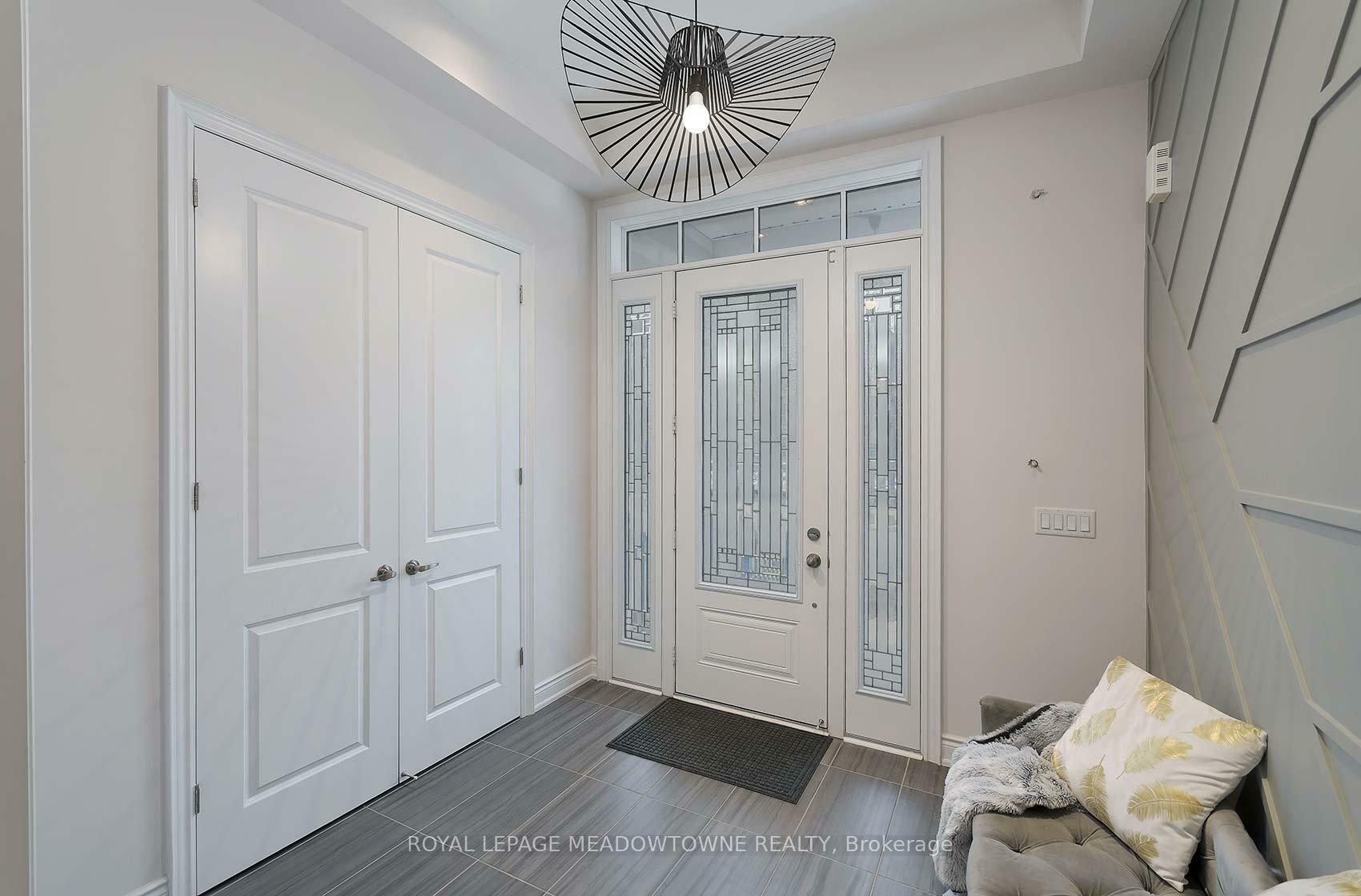 Property Photo: 3173 Millicent Avenue ON L6H 0V2