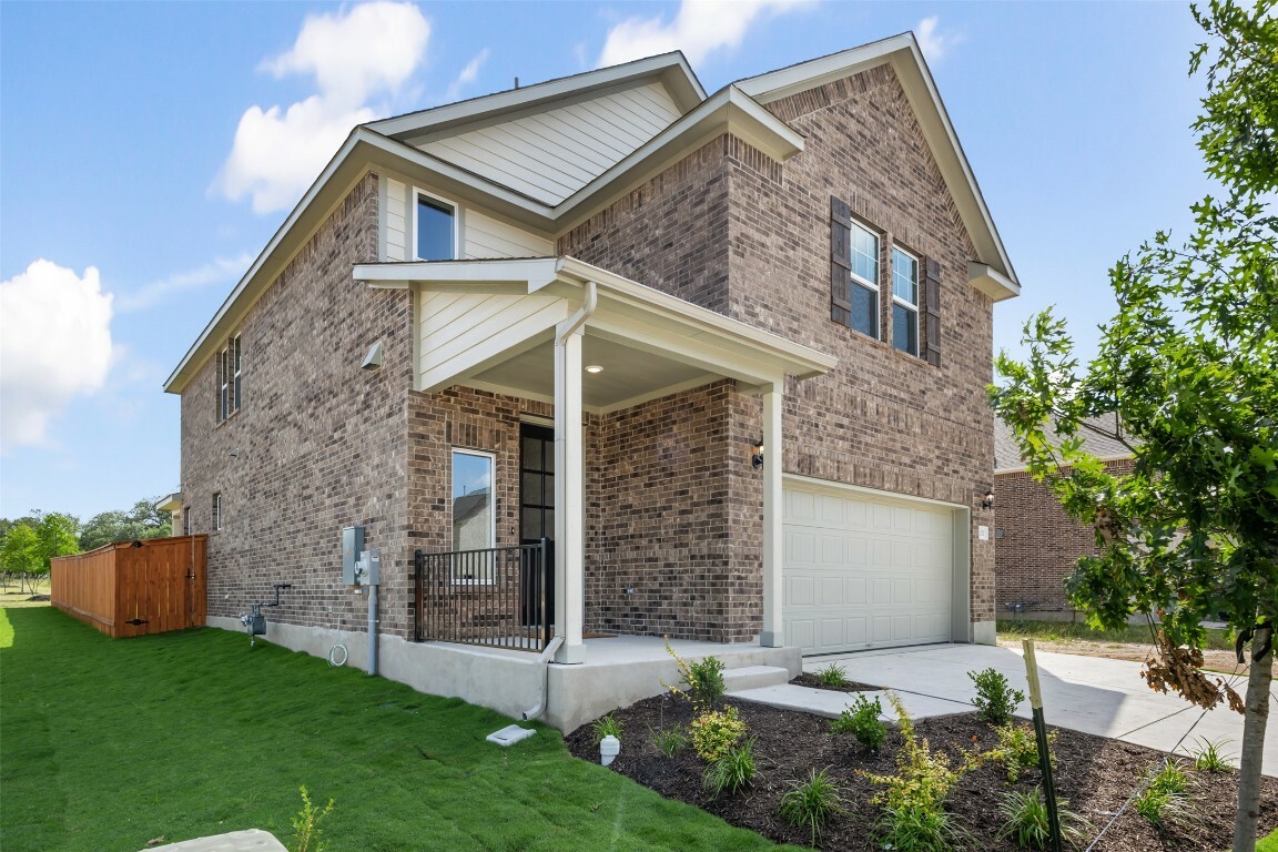 Property Photo: 1001 Autumn Sue Lane TX 78633