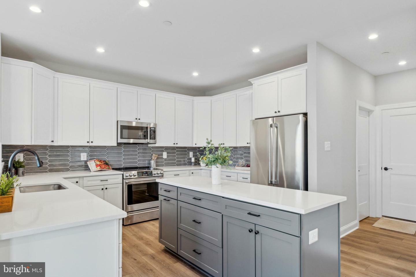 Property Photo:  2204 Arden Drive  MD 21047 