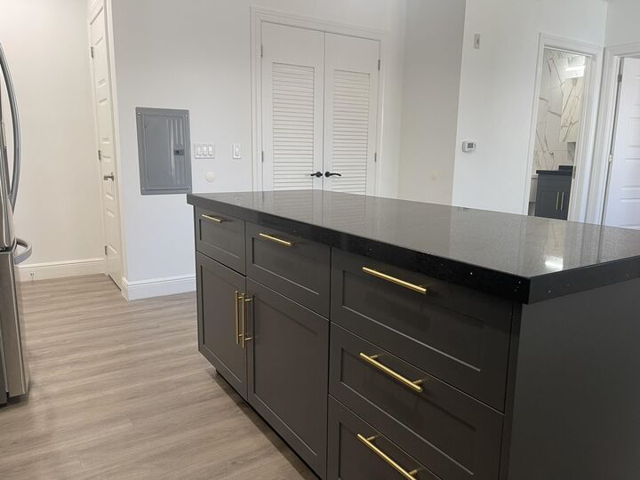 Property Photo: 211 Baldwin Ave 601 NJ 07306