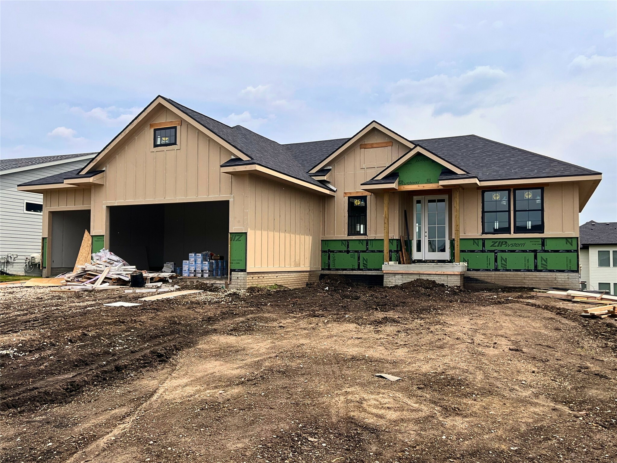 Property Photo: 18048 Tanglewood Drive IA 50325