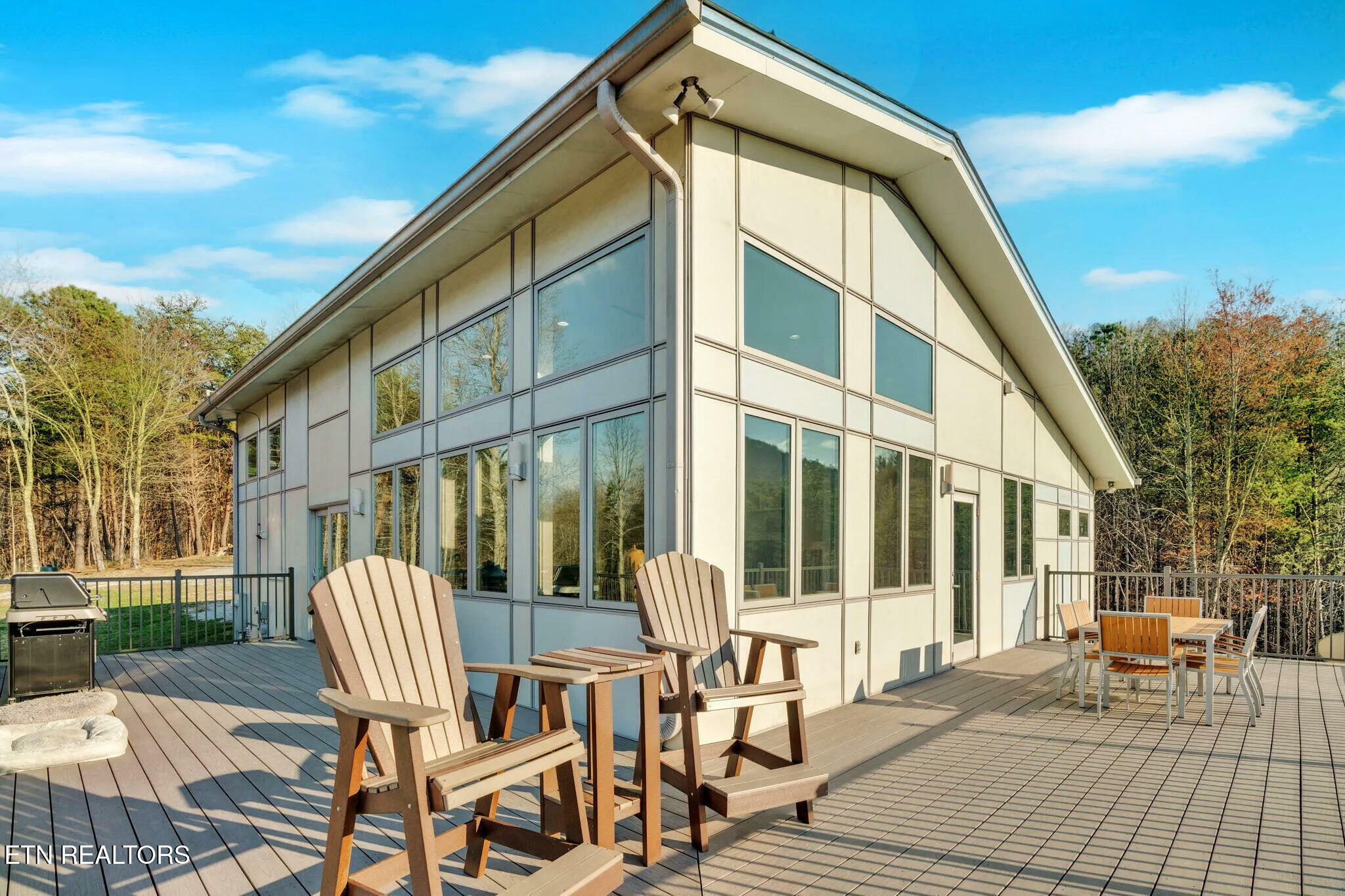 Property Photo:  1098 Paint Mountain Rd  TN 37743 