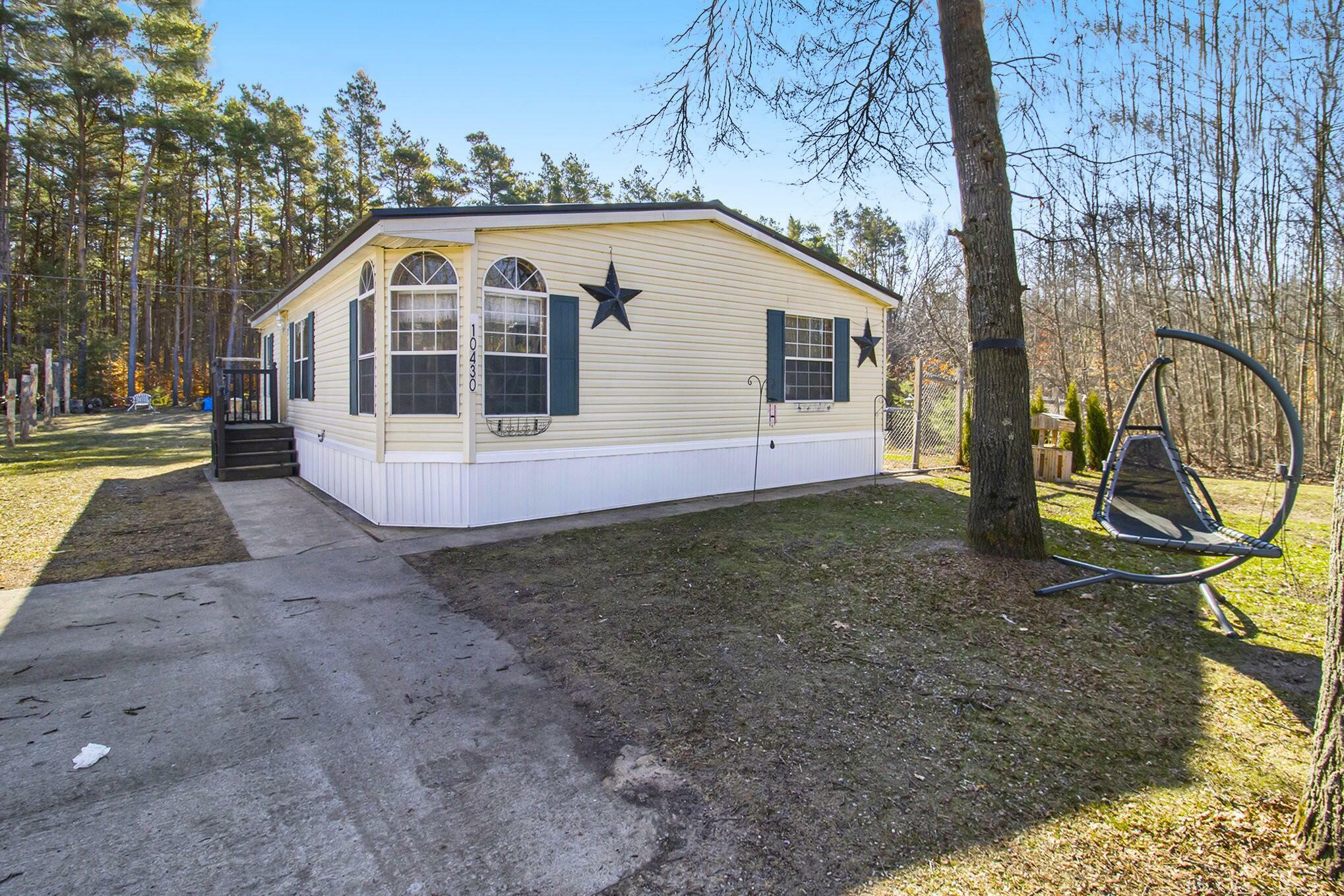 Property Photo: 10430 90th Avenue MI 49332