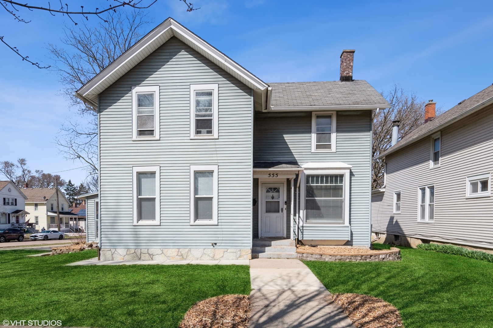 Property Photo: 555 S Lasalle Street IL 60505