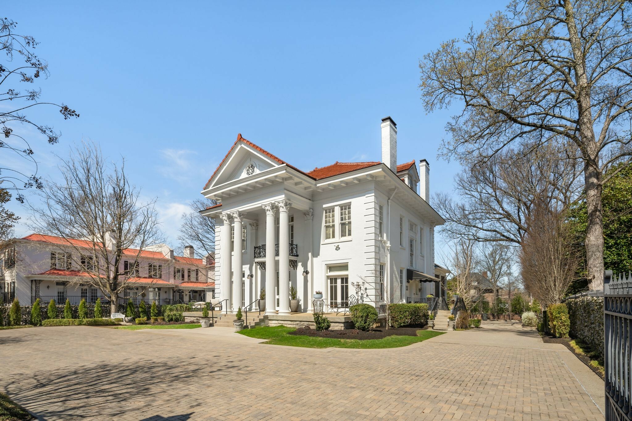 Property Photo: 3728 West End Ave TN 37205