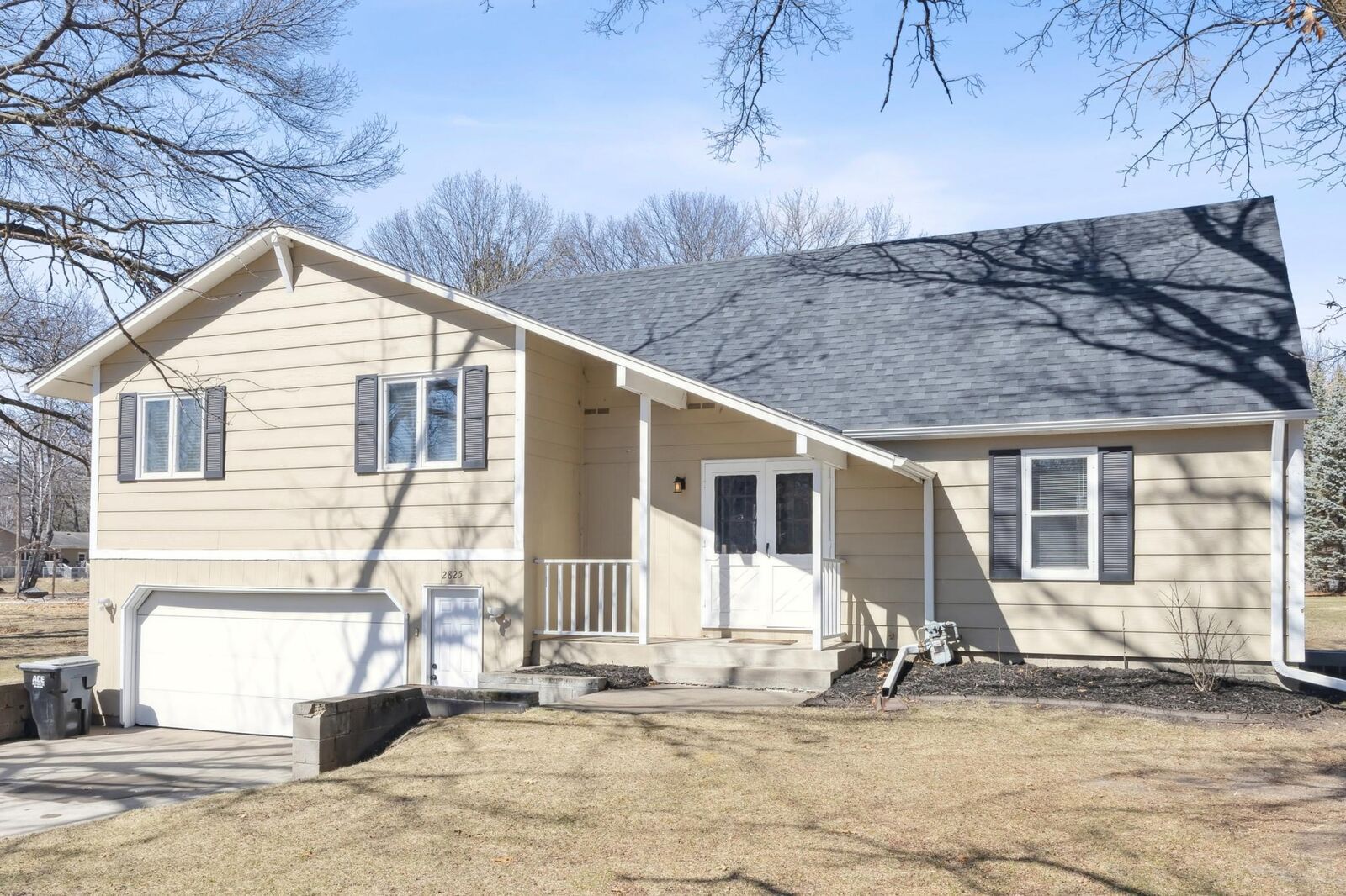 Property Photo: 2825 County Road H MN 55112