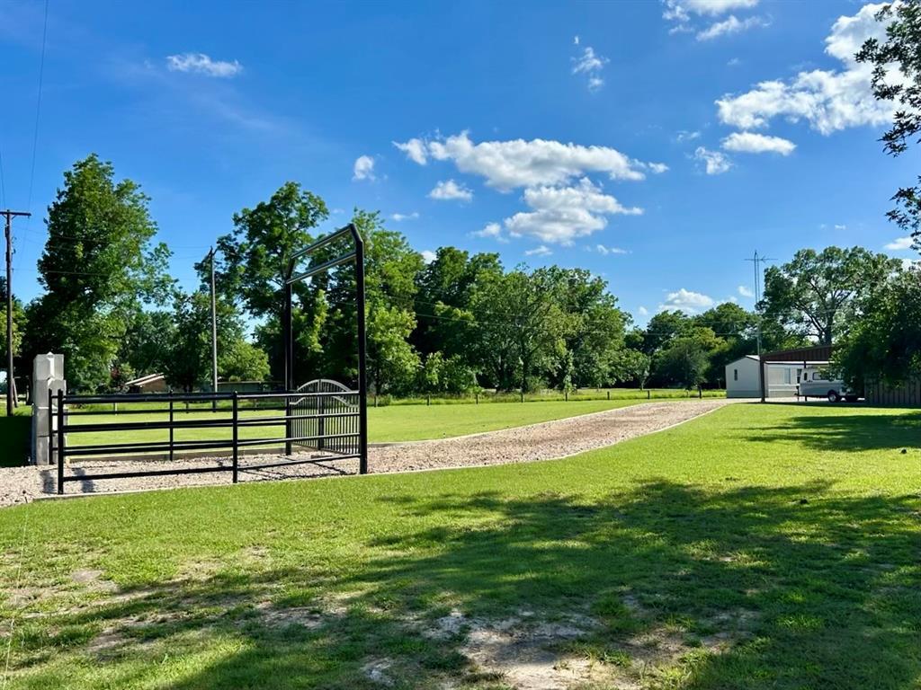 Property Photo:  218 Cr 26716  TX 75470 
