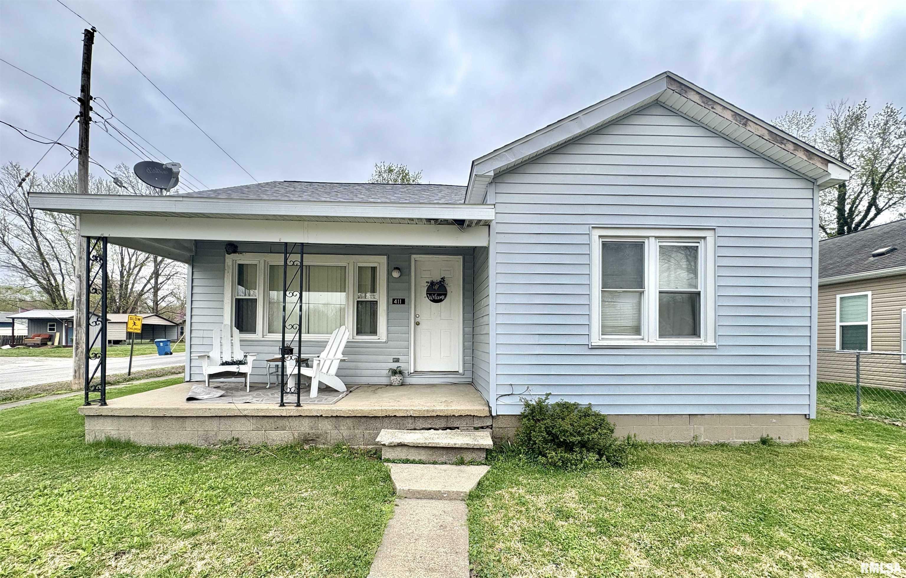 Property Photo: 411 N Maple Street IL 62915