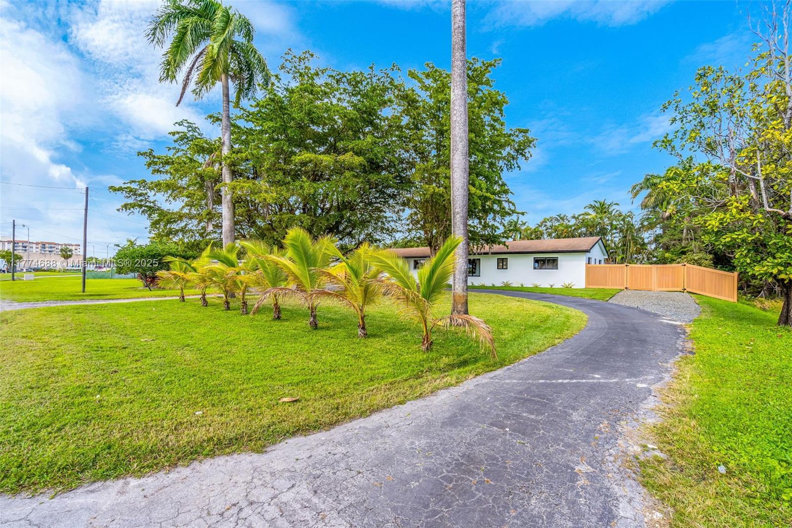 Property Photo: 535 N Biscayne River Dr 1 FL 33169