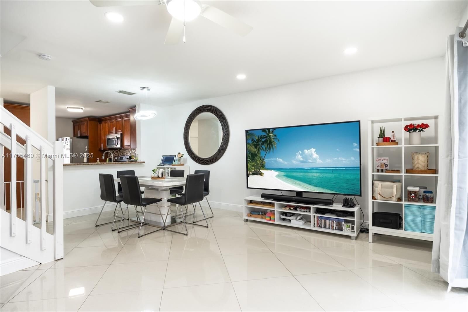 Property Photo:  837 NW 208th Dr  FL 33029